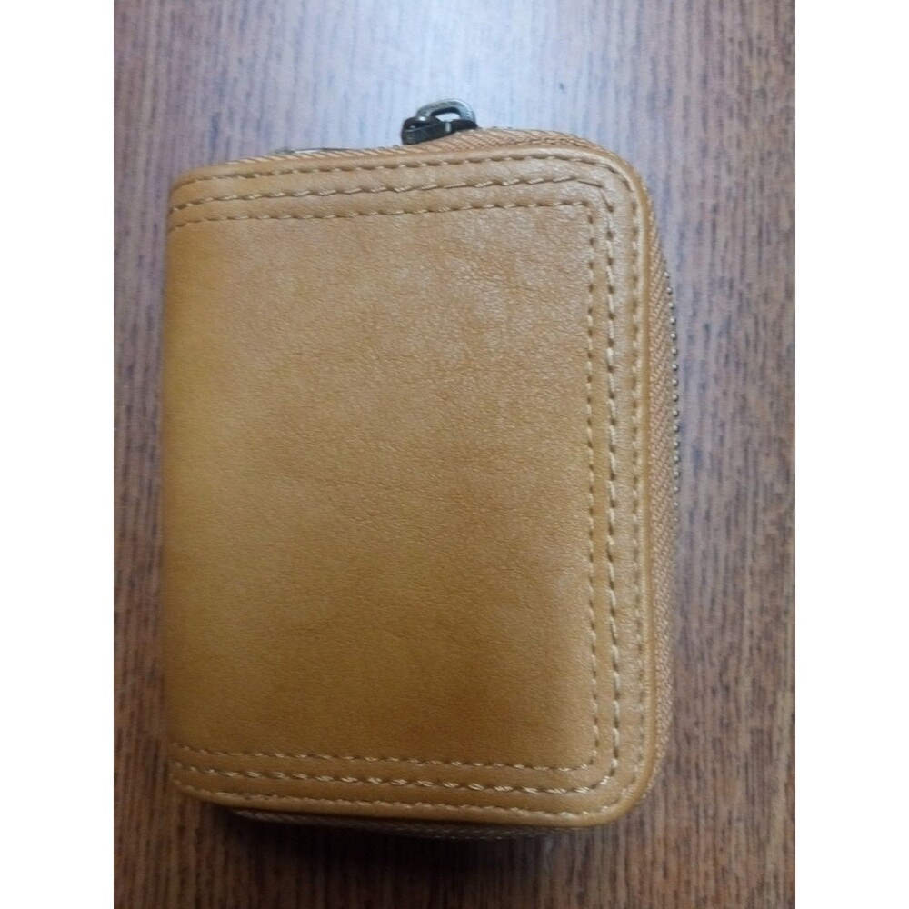 Universal Threads Card Wallet - Picture 2 of 8